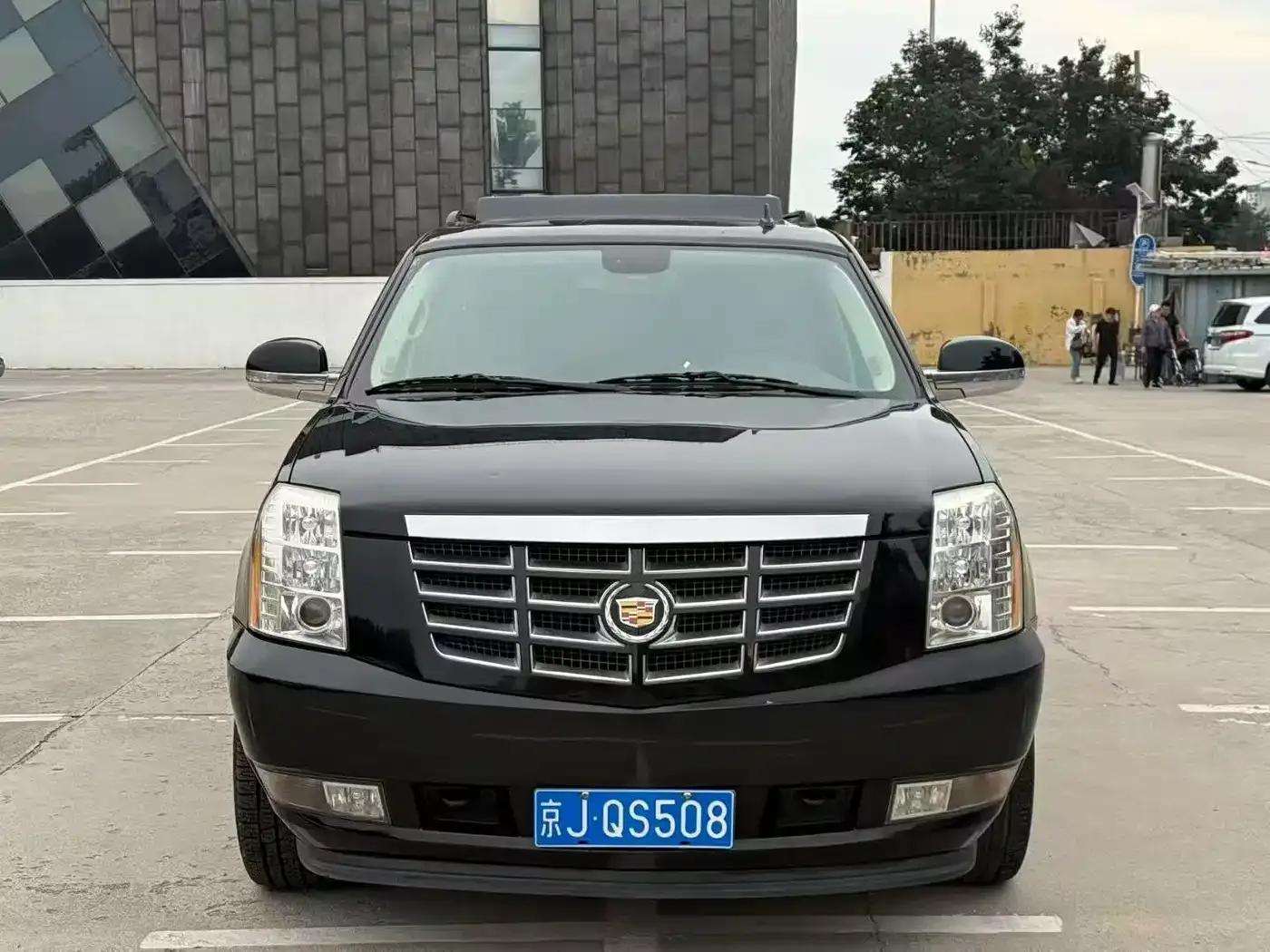 2008 Cadillac Escalade 6.2 AWD — миниатюра 2