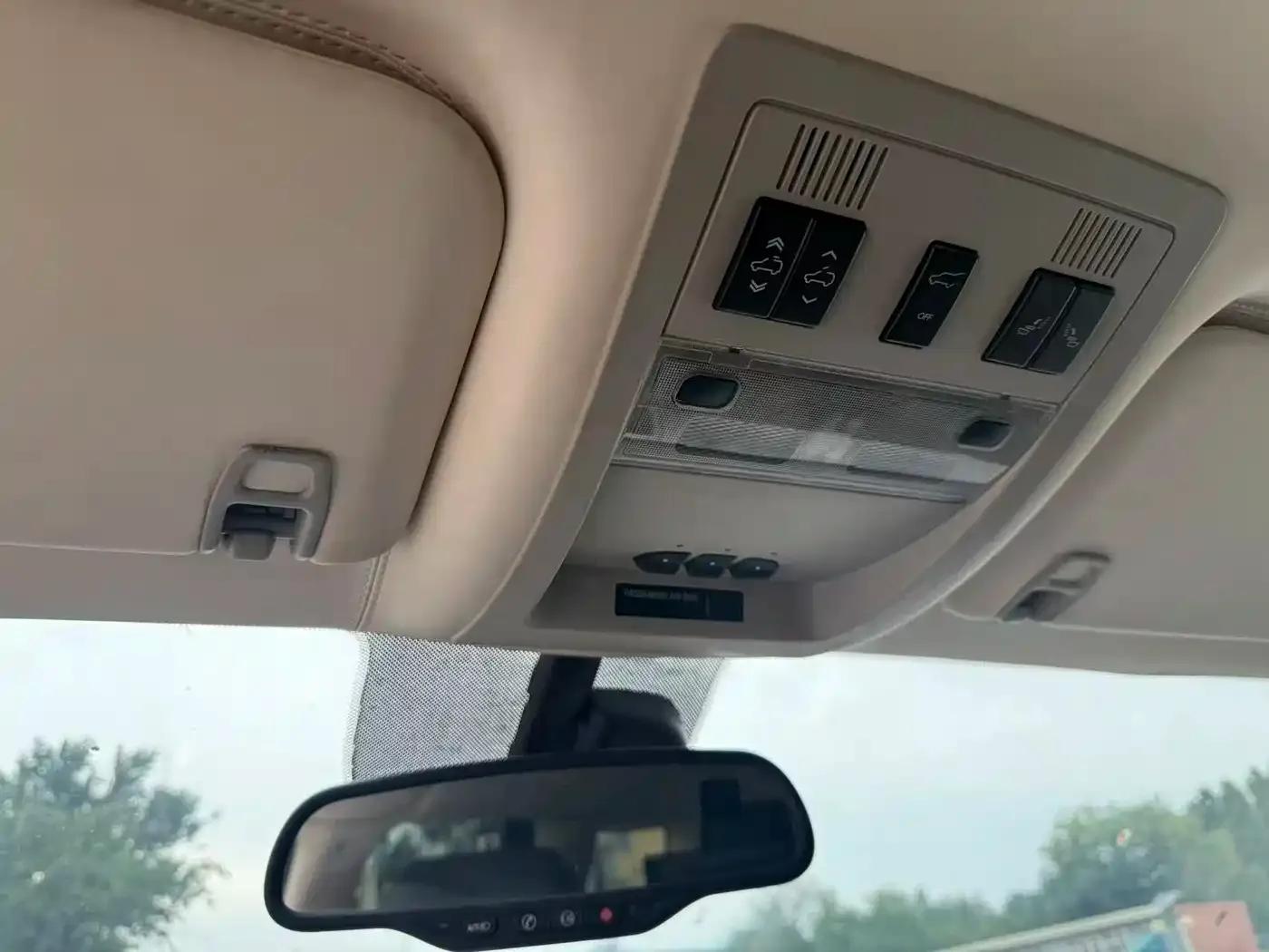 2008 Cadillac Escalade 6.2 AWD — миниатюра 13