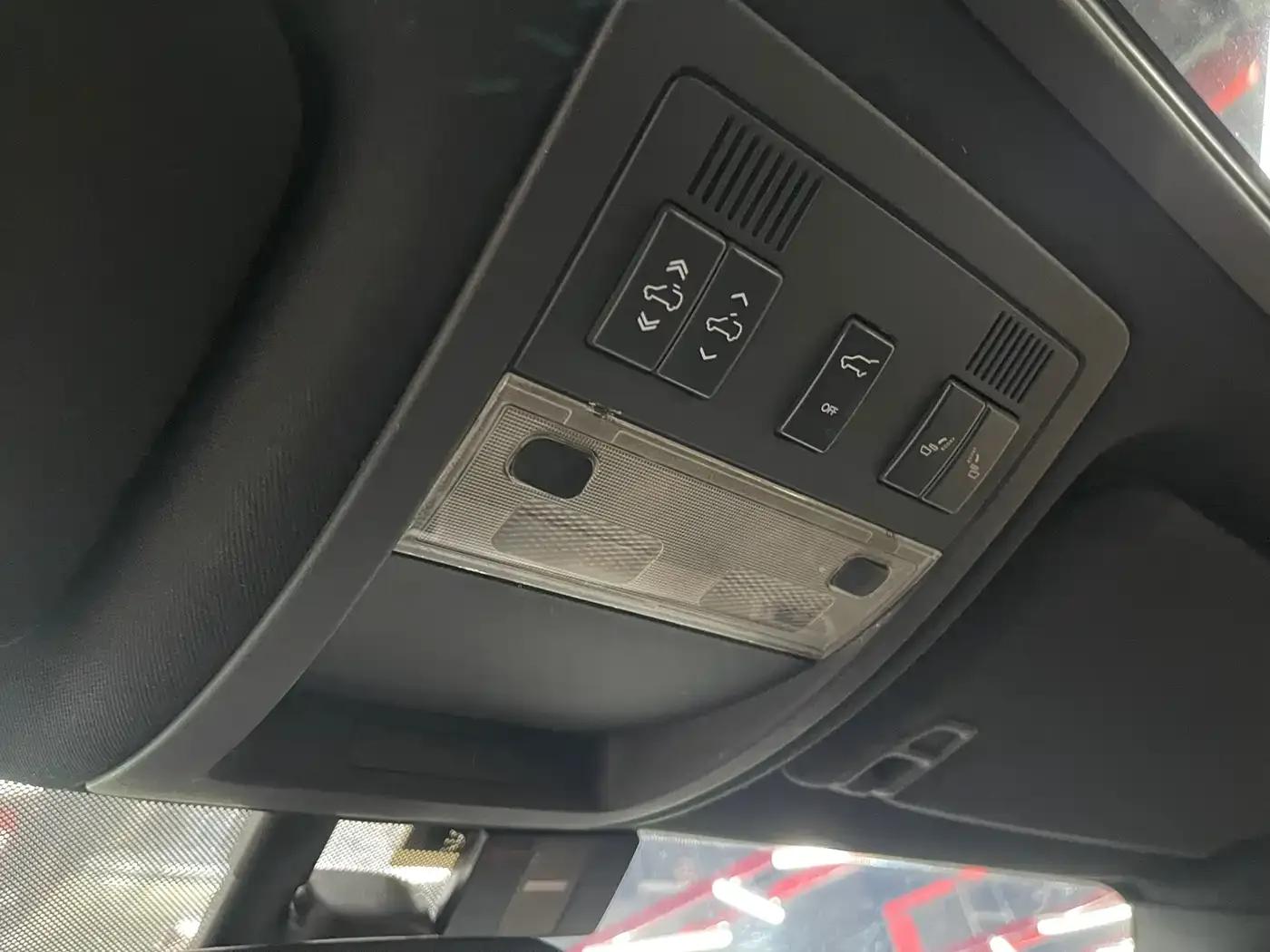2008 Cadillac Escalade 6.2 AWD — миниатюра 11