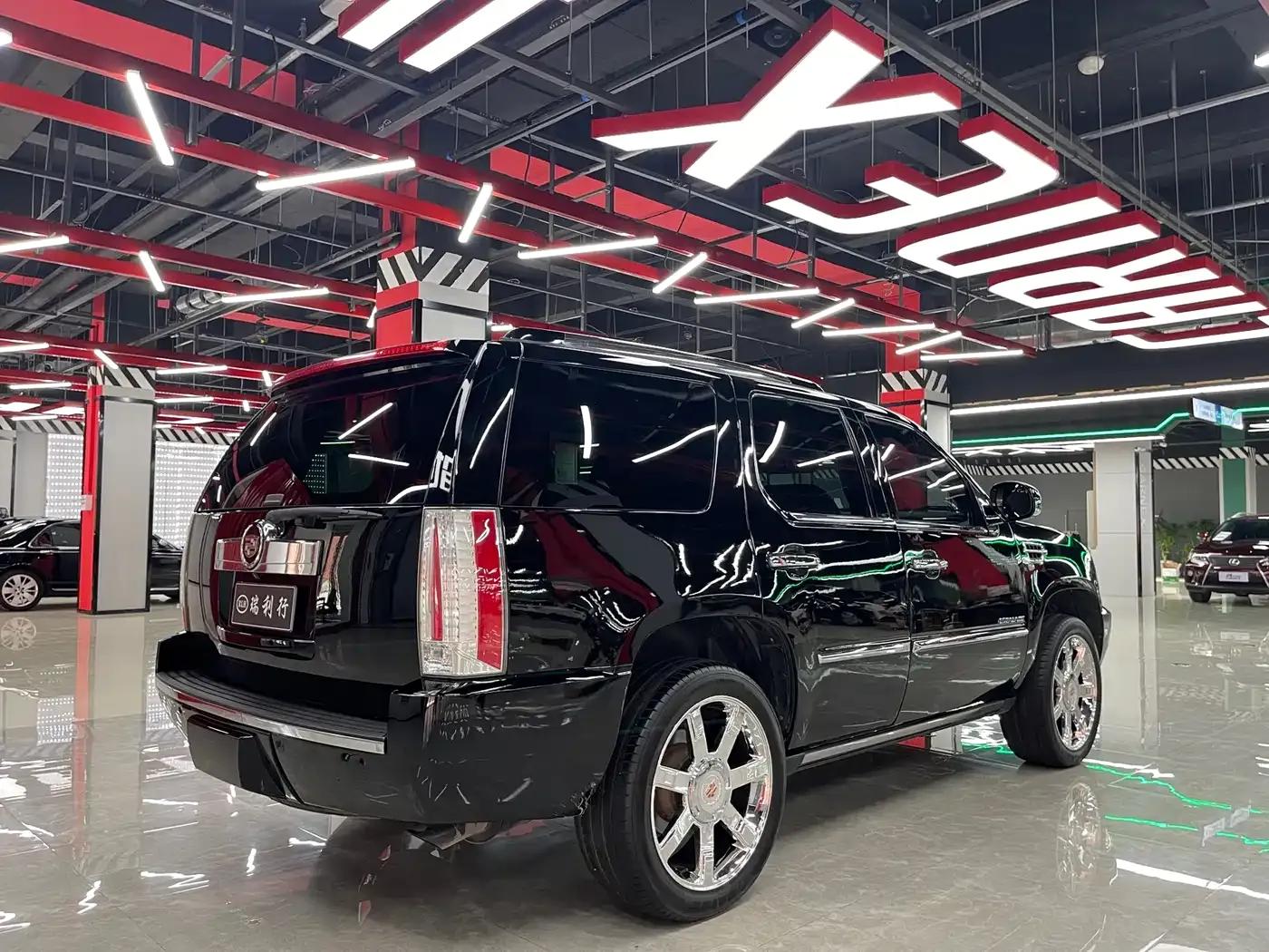 2008 Cadillac Escalade 6.2 AWD — миниатюра 3