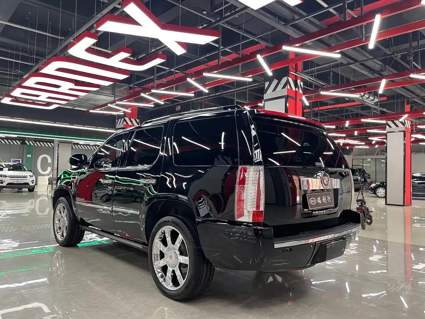 2008 Cadillac Escalade 6.2 AWD — миниатюра 5