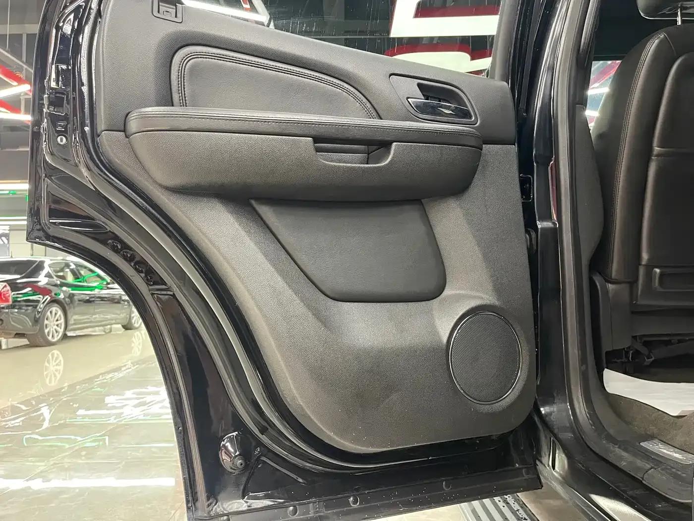 2008 Cadillac Escalade 6.2 AWD — миниатюра 8