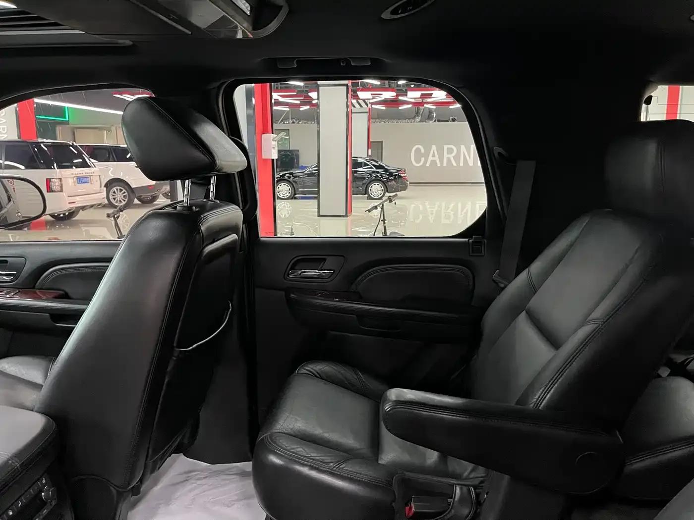 2008 Cadillac Escalade 6.2 AWD — миниатюра 10