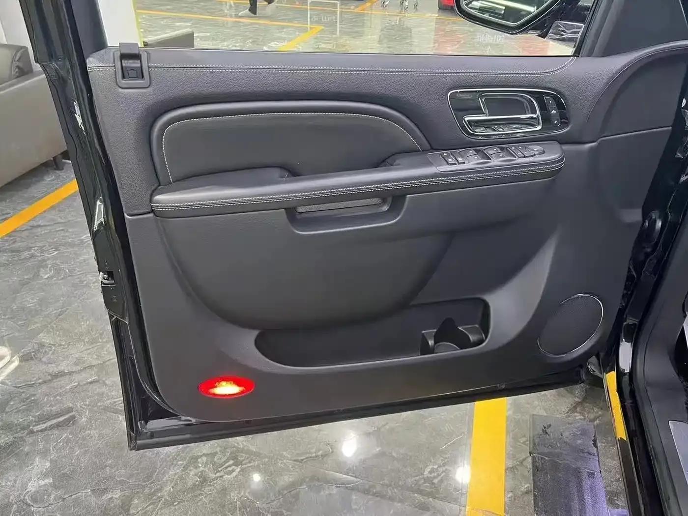 2013 Cadillac Escalade 6.2L ESV Platinum Edition Extended Wheelbase — миниатюра 11