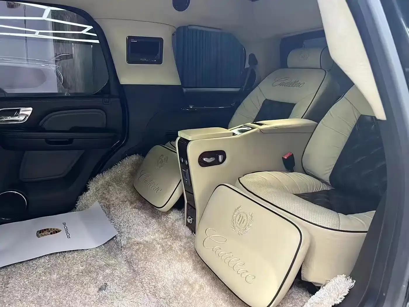 2013 Cadillac Escalade 6.2L ESV Platinum Edition Extended Wheelbase — миниатюра 13