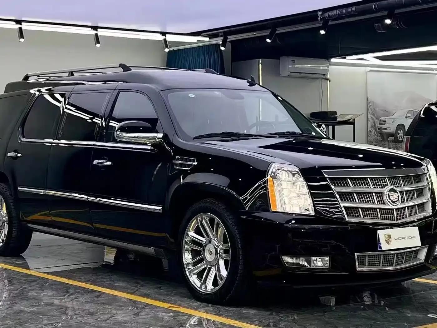 2013 Cadillac Escalade 6.2L ESV Platinum Edition Extended Wheelbase — миниатюра 3