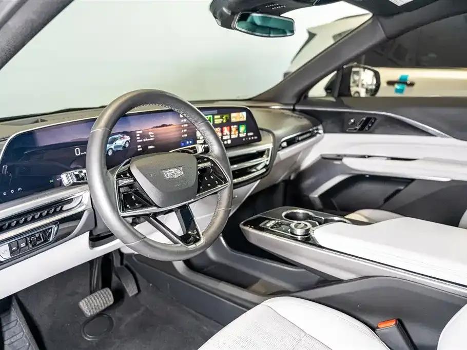 iQ Ruige 2024 Rear-Wheel Drive Standard Range Luxury Edition — миниатюра 6