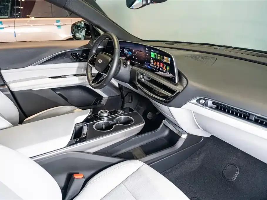 iQ Ruige 2024 Rear-Wheel Drive Standard Range Luxury Edition — миниатюра 10