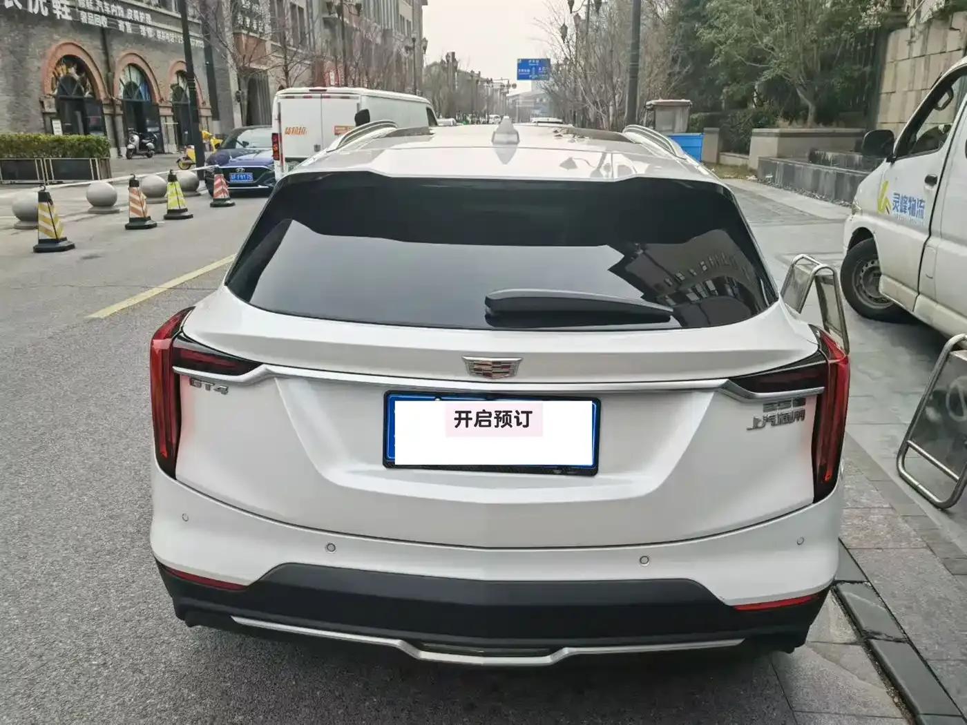 2023 Cadillac GT4 25T Luxury Edition — миниатюра 4