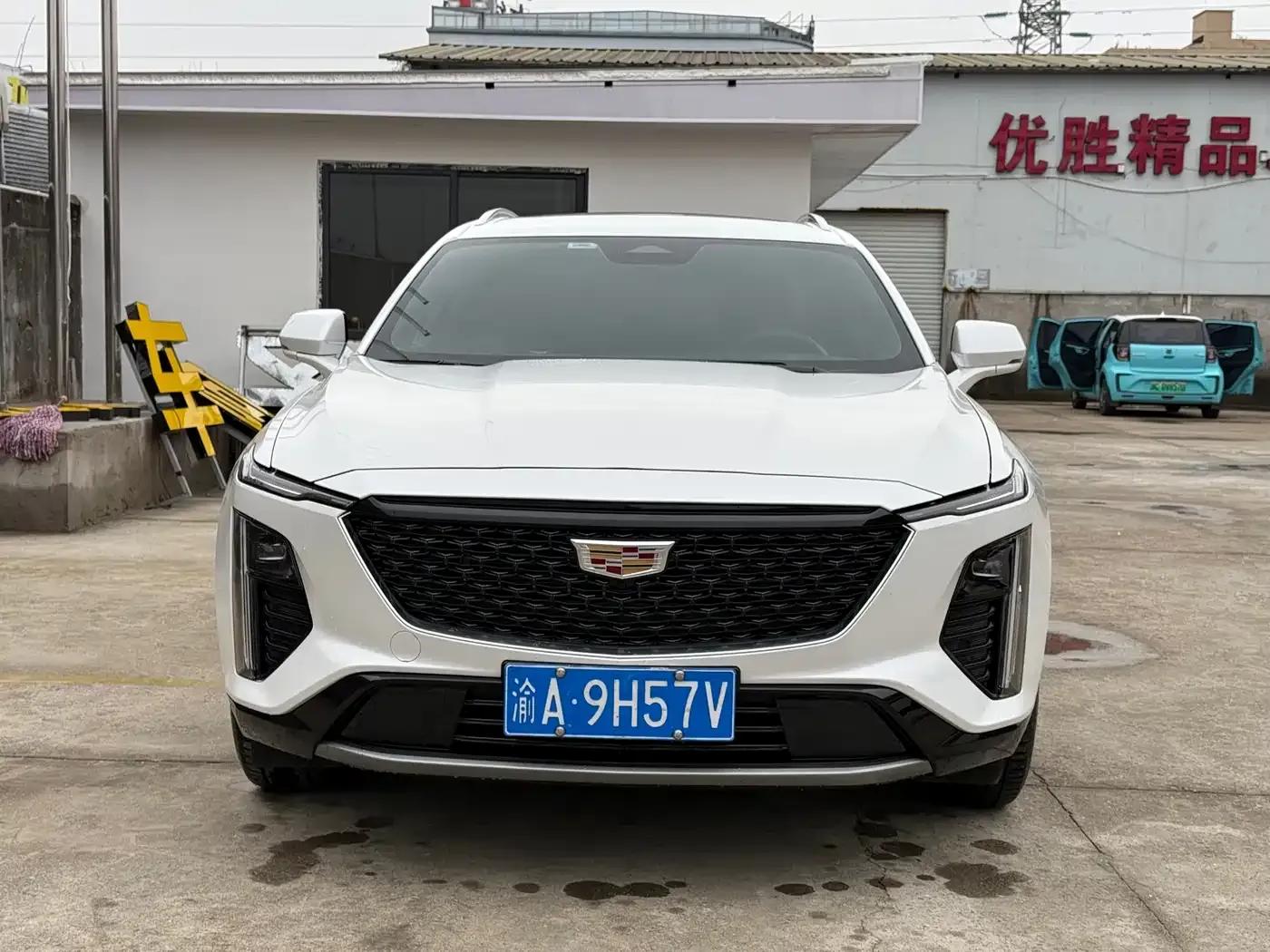 2023 Cadillac GT4 25T Luxury — миниатюра 2
