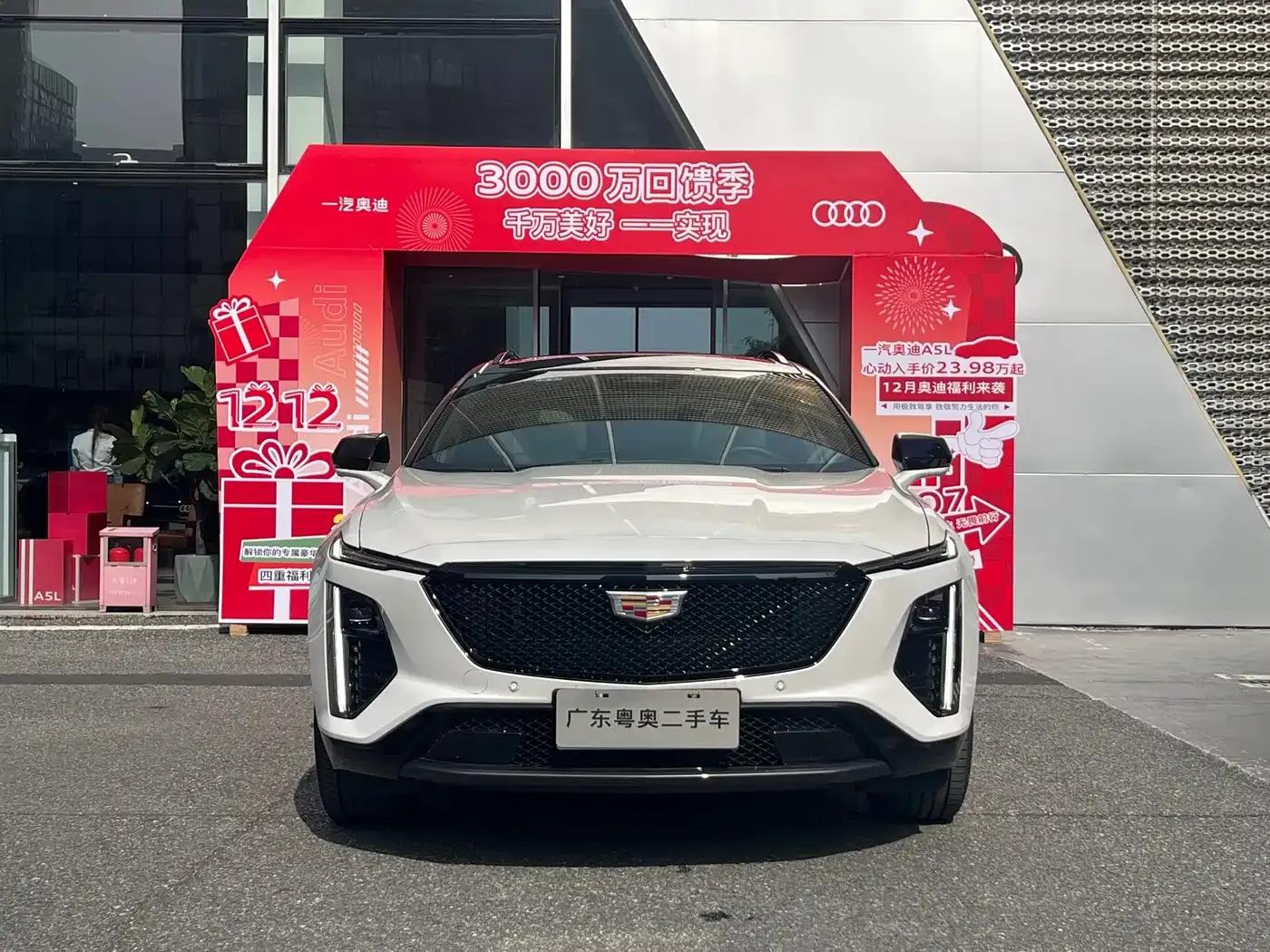 2023 Cadillac GT4 25T Premium — миниатюра 2