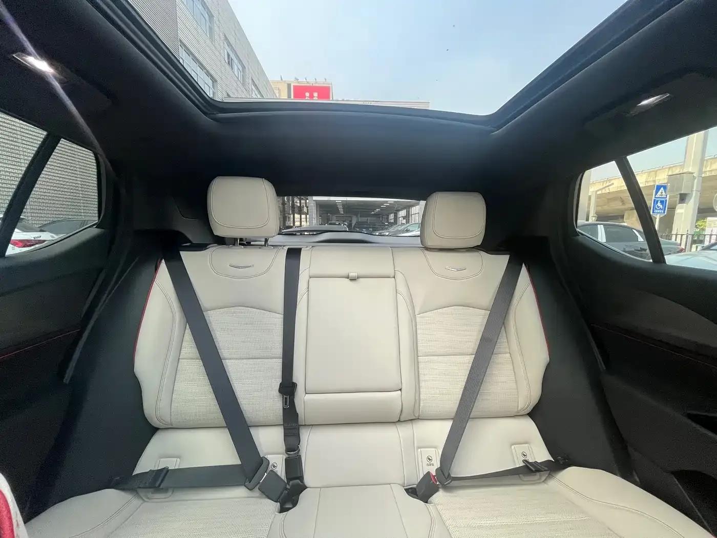 2023 Cadillac GT4 25T Premium — миниатюра 19