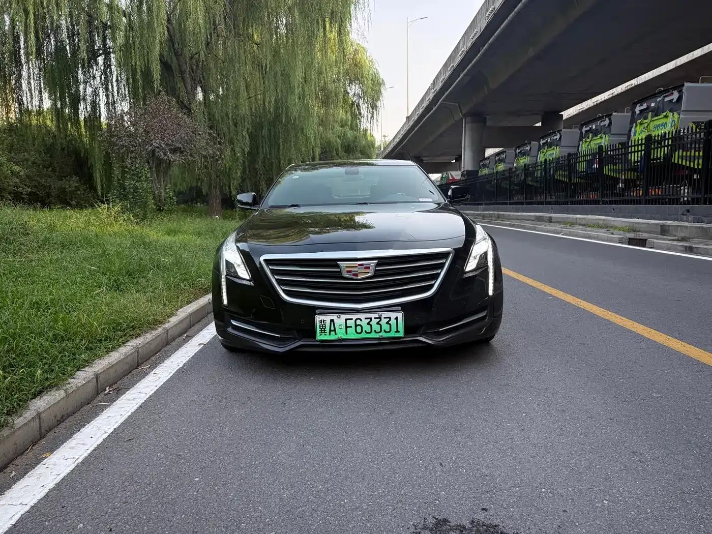 Cadillac CT6 Plug-in 2017 30E Elite — миниатюра 2