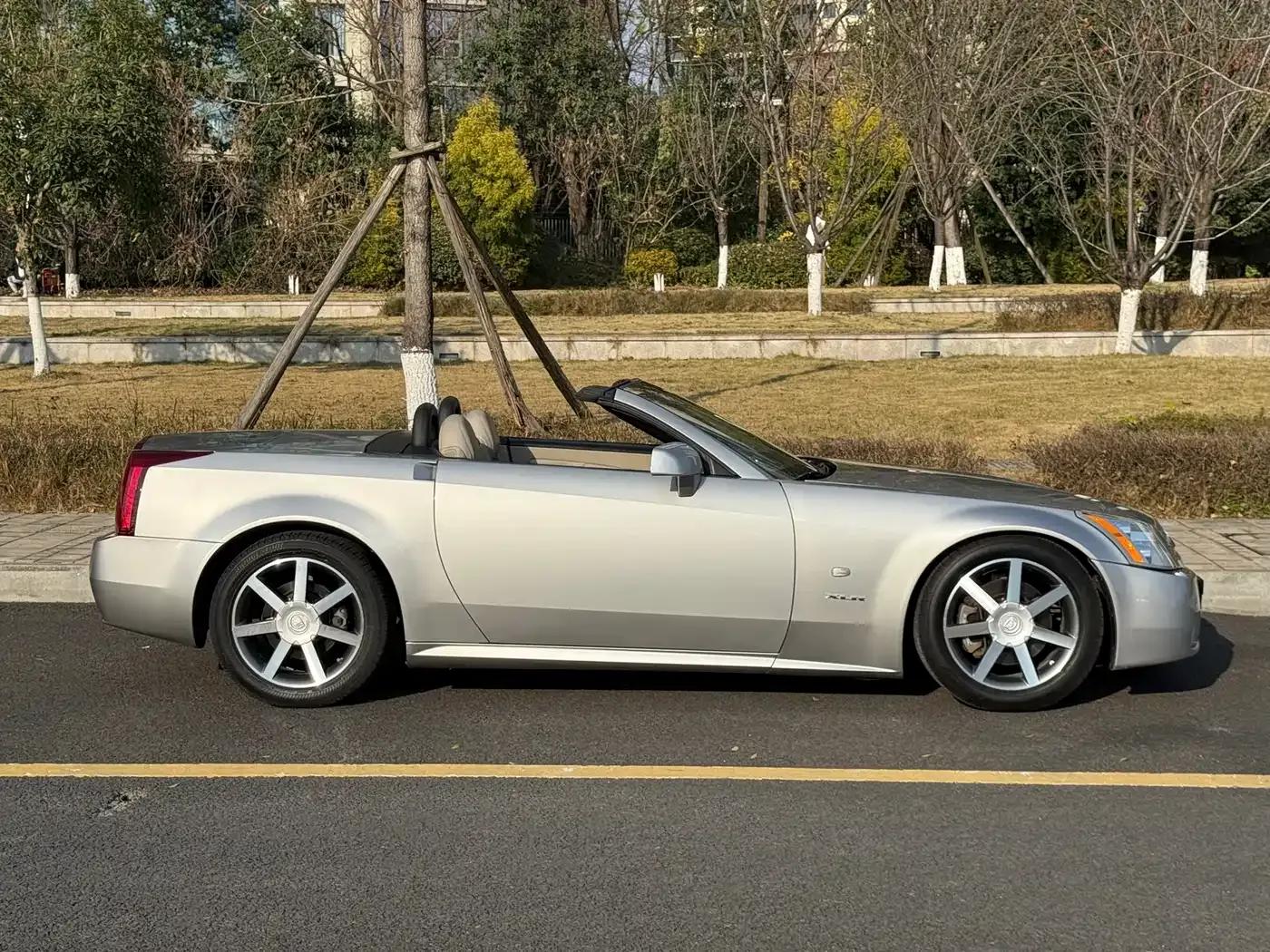 2005 Cadillac XLR 4.6 — миниатюра 16