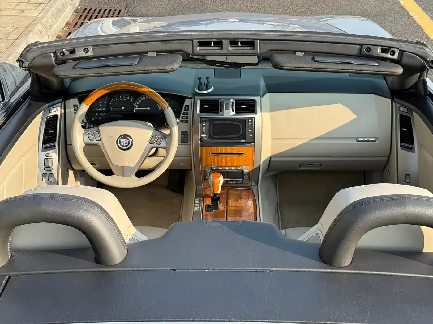2005 Cadillac XLR 4.6 — миниатюра 19