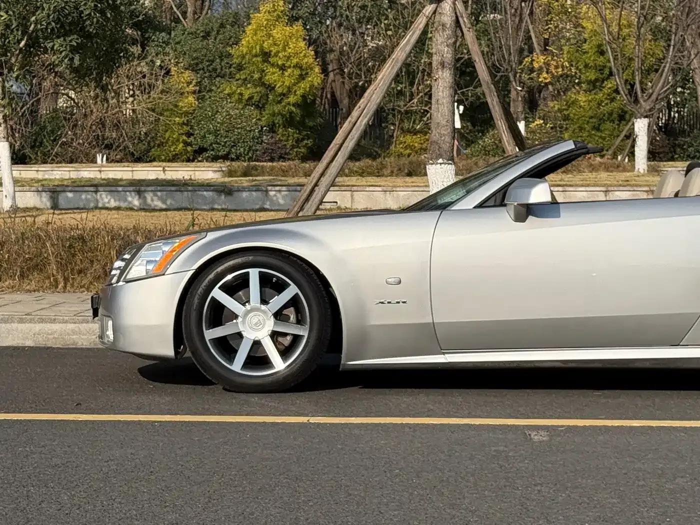 2005 Cadillac XLR 4.6 — миниатюра 10