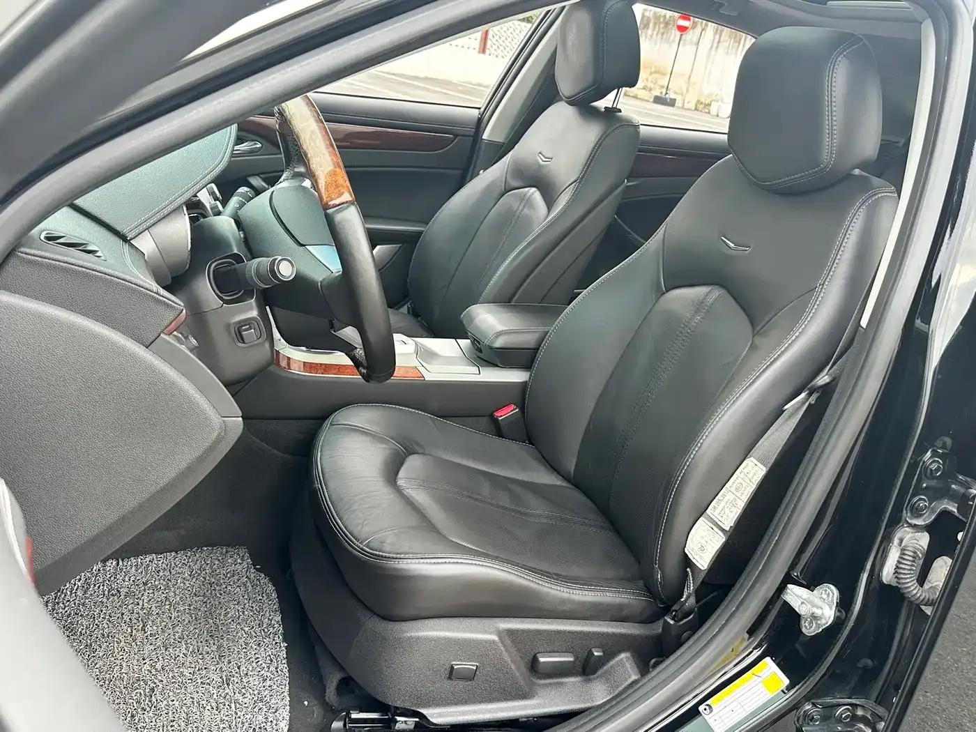 Imported Cadillac CTS 2012 3.0L Luxury Sport Edition — миниатюра 27