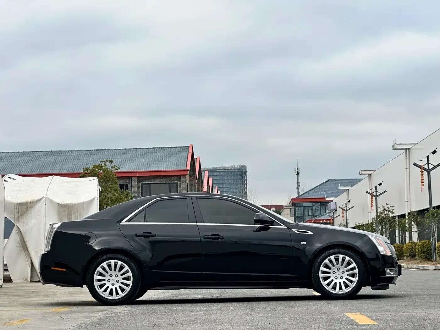 Imported Cadillac CTS 2012 3.0L Luxury Sport Edition — миниатюра 6