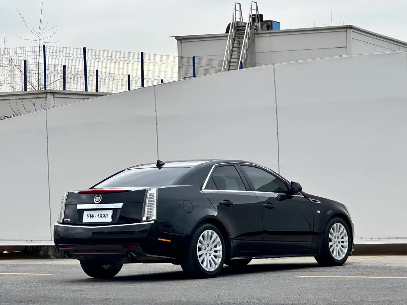 Imported Cadillac CTS 2012 3.0L Luxury Sport Edition — миниатюра 9