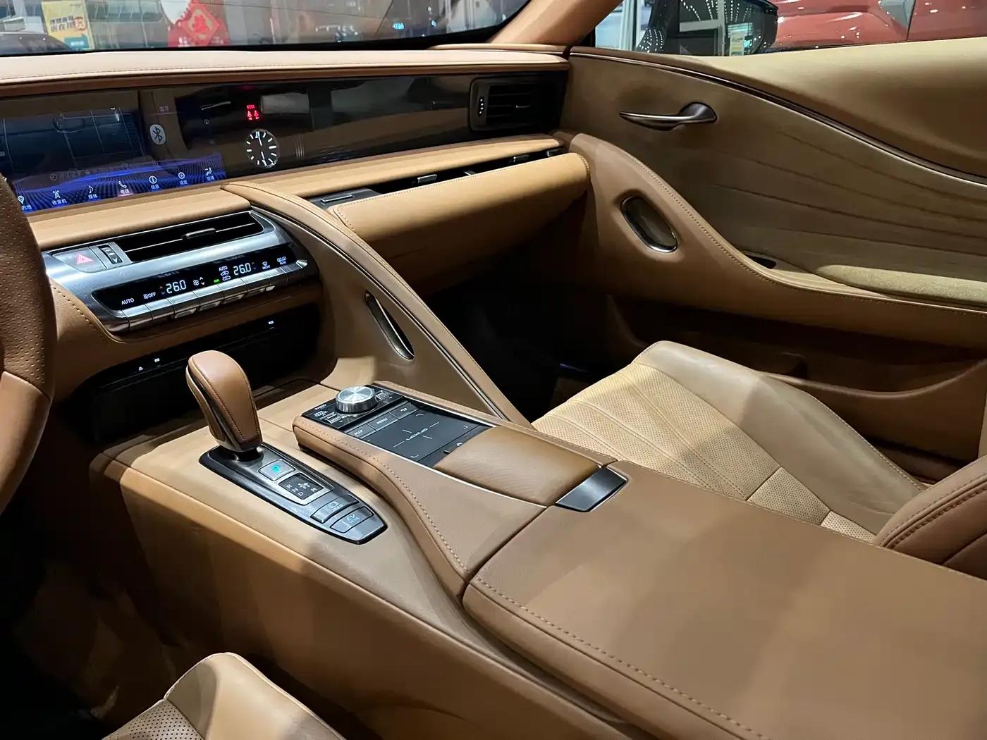 Lexus LC 2019 500h (China V emission standard) — миниатюра 11