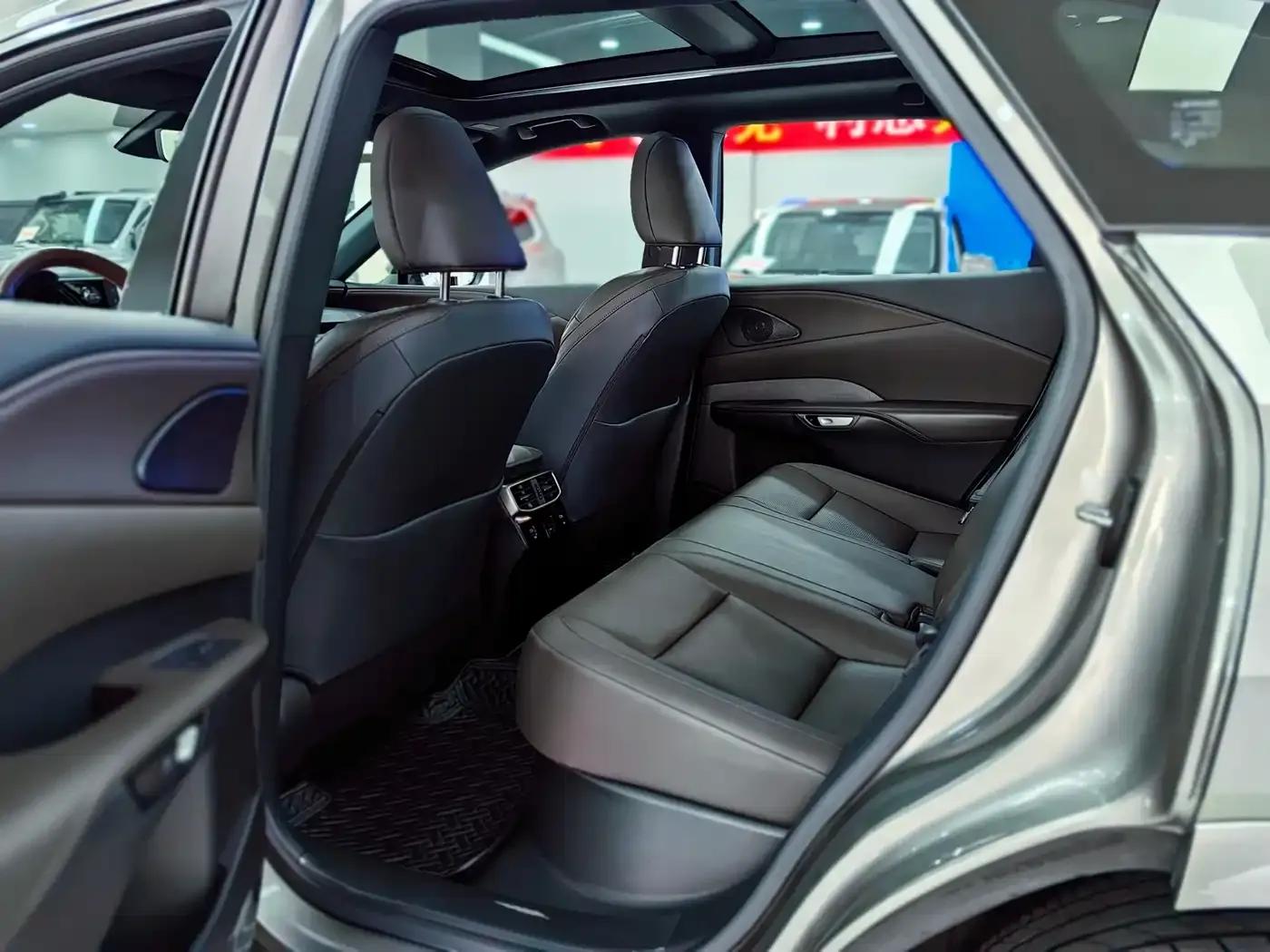 Lexus RX Hybrid 2023 450h+ AWD Enjoy Edition — миниатюра 13
