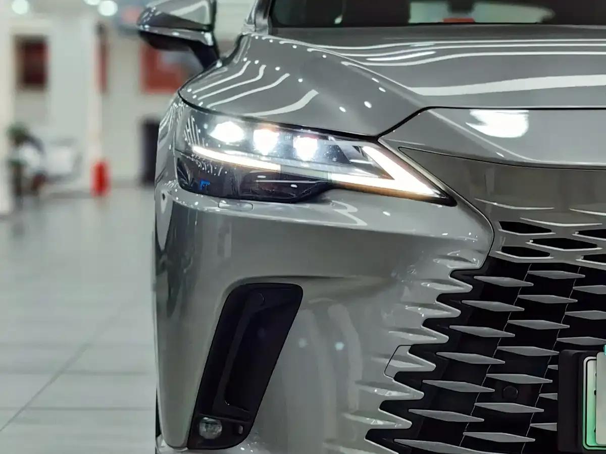Lexus RX Hybrid 2023 450h+ AWD Enjoy Edition — миниатюра 16