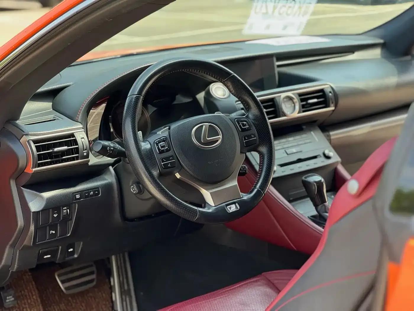 Lexus RC 2016 200t F SPORT Edition — миниатюра 13