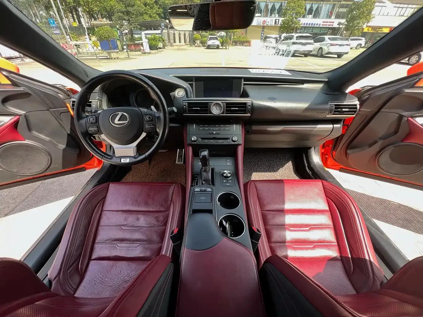 Lexus RC 2016 200t F SPORT Edition — миниатюра 18