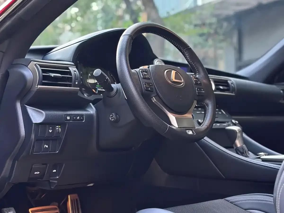 Lexus RC 2018 RC 300 F SPORT Edition — миниатюра 12