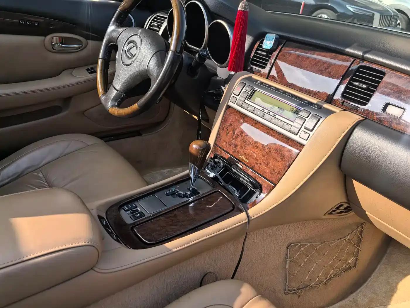 Lexus SC 2005 430 — миниатюра 16