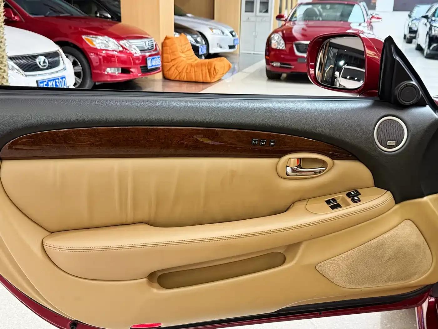 Lexus SC 2009 430 — миниатюра 11