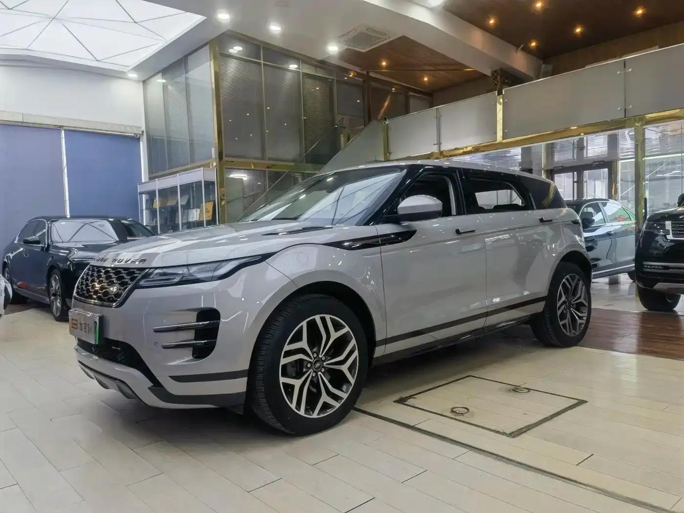 Range Rover Evoque Hybrid 2023 Model: Evoque L P300e Plug-in Electric Hybrid — миниатюра 1