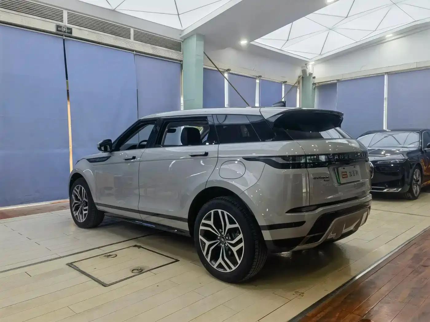 Range Rover Evoque Hybrid 2023 Model: Evoque L P300e Plug-in Electric Hybrid — миниатюра 18