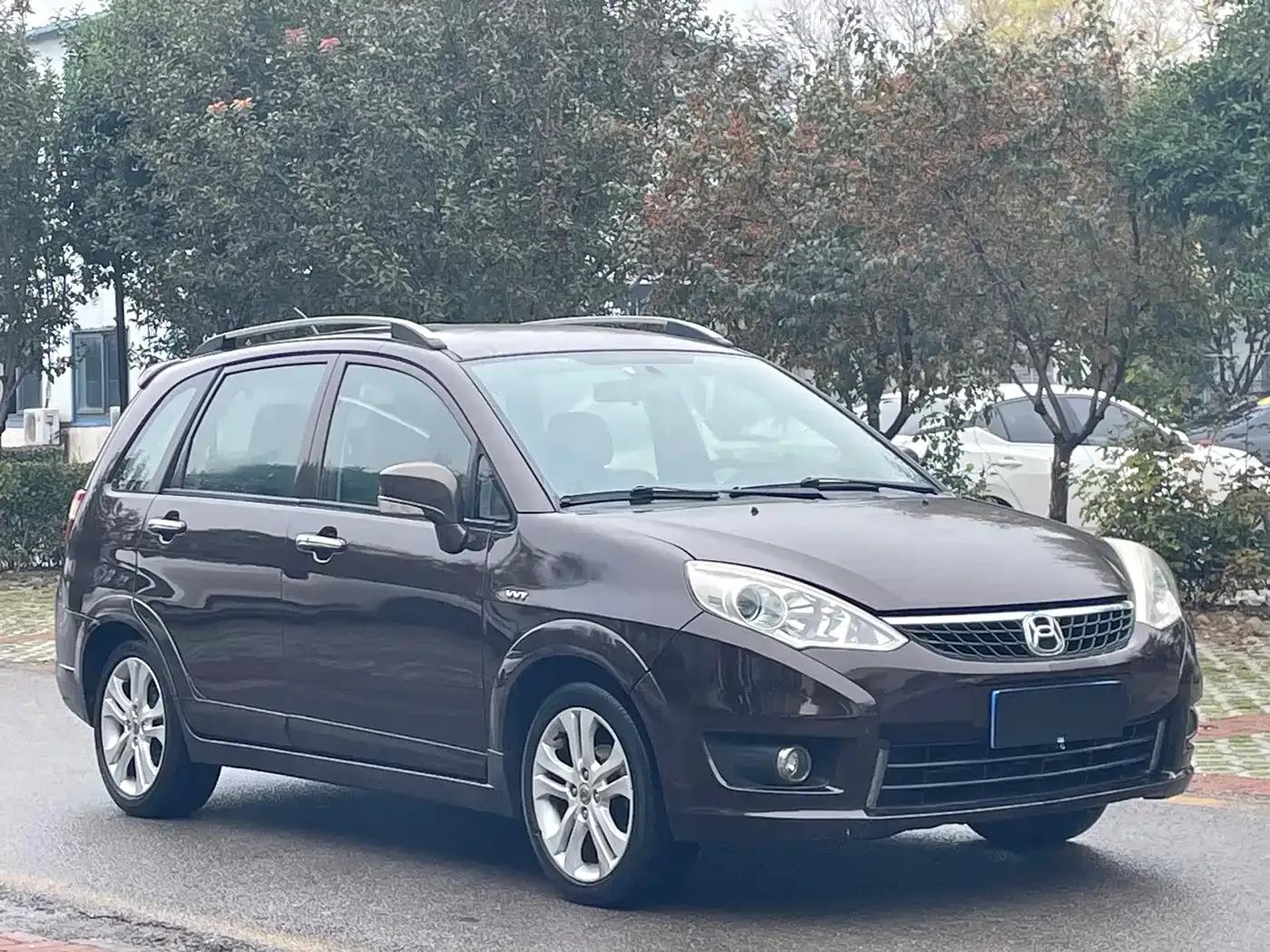 Liana A6 2015 Hatchback 1.4L Manual Ideal Model — миниатюра 3