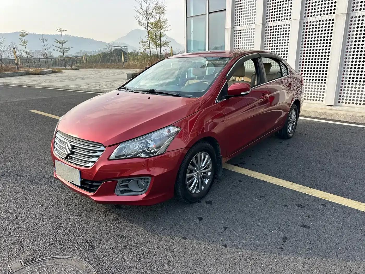 Ciaz 2015 1.6L Automatic Comfort Edition — миниатюра 22