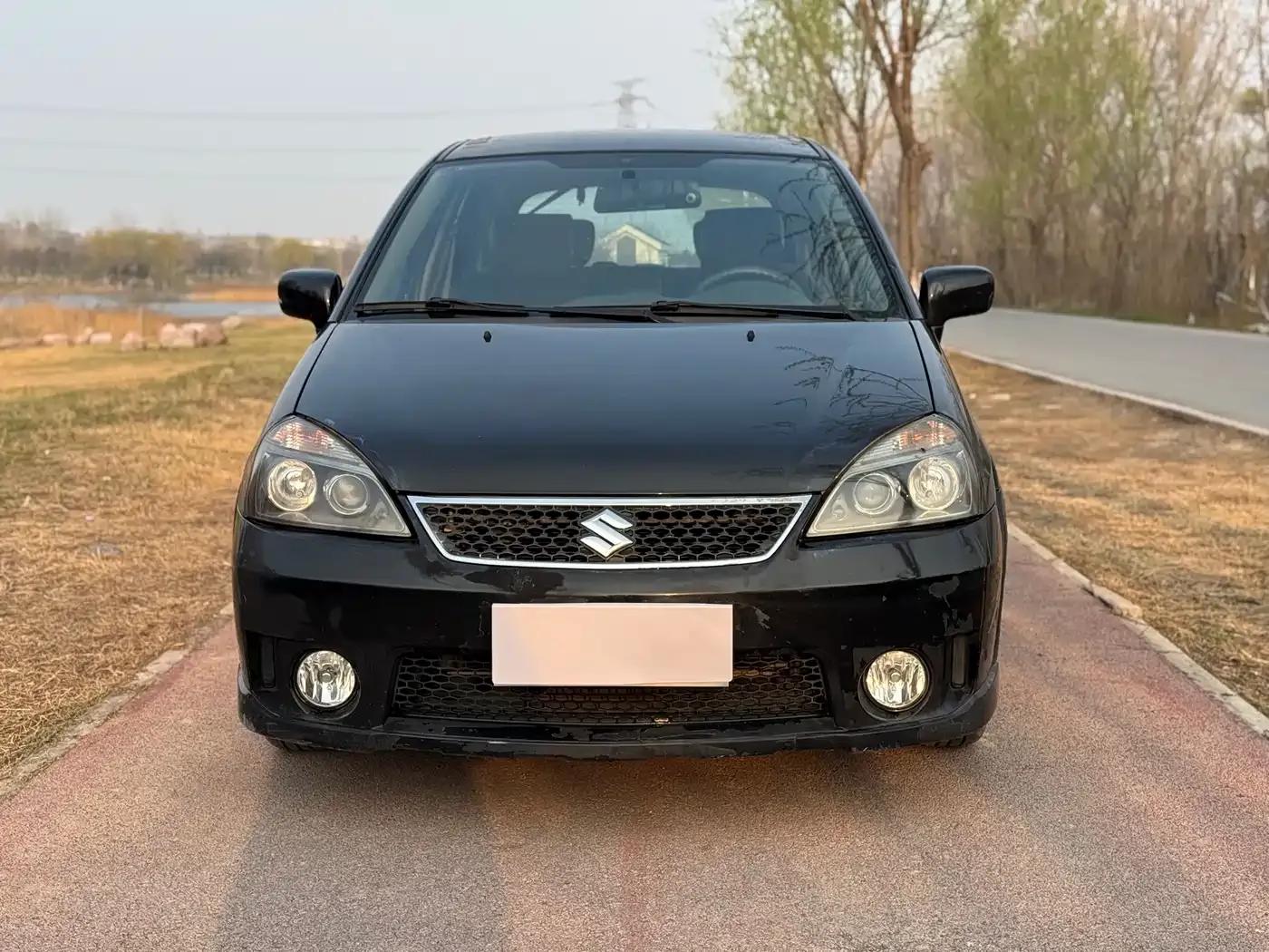Liana 2013 Hatchback 1.4L Manual Deluxe — миниатюра 2