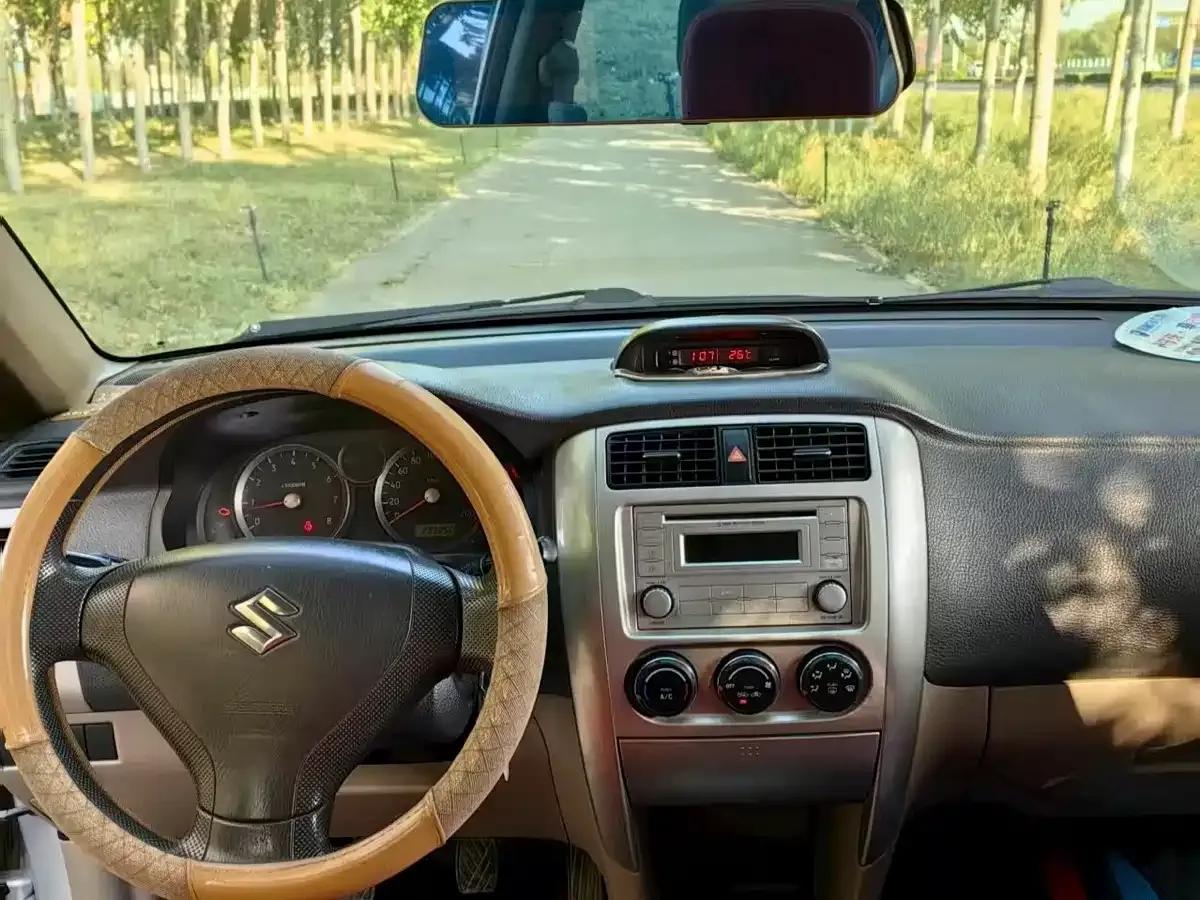 Liana 2008 Sedan 1.6L Manual Standard — миниатюра 5