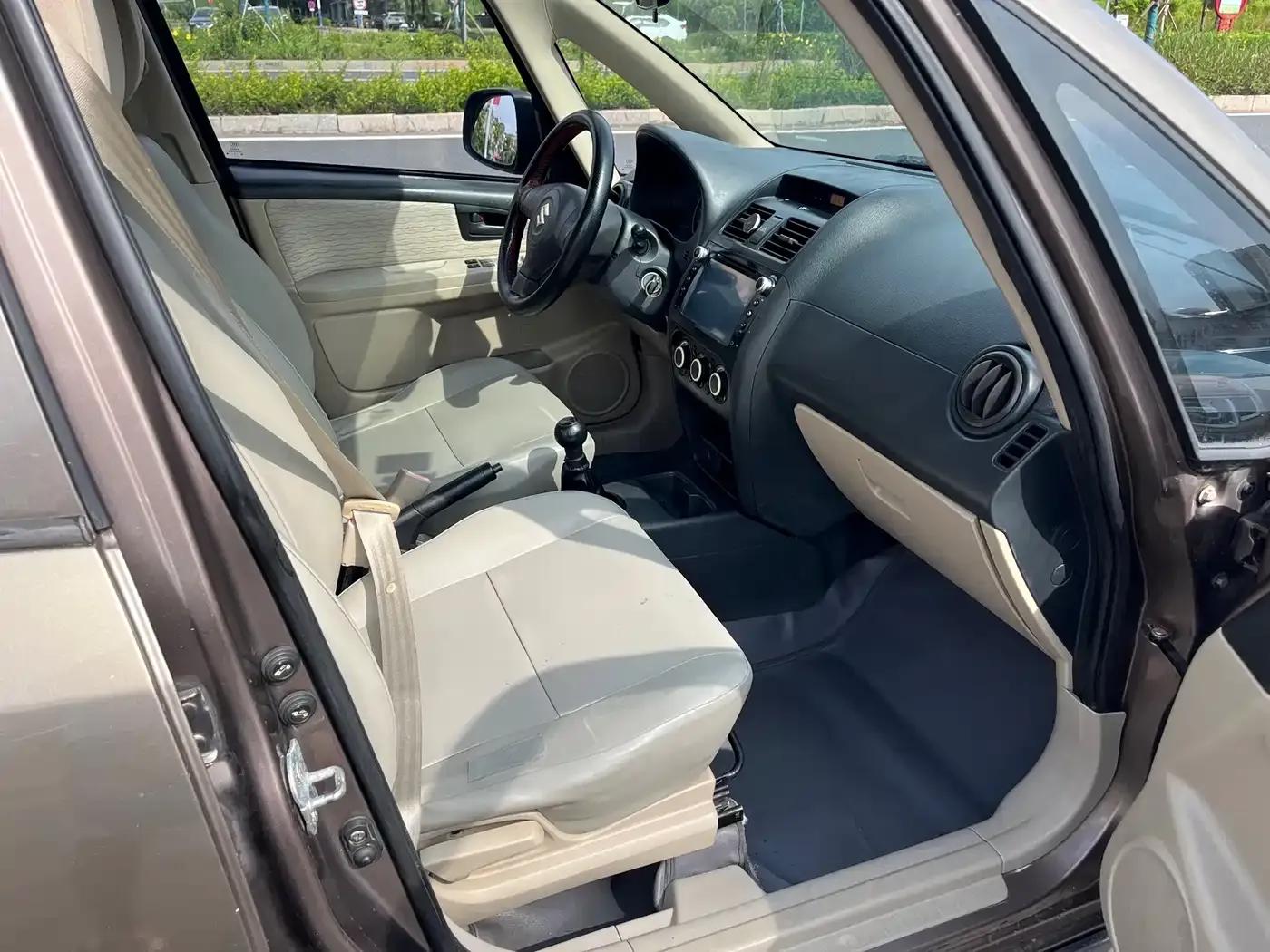 2012 Tianyu Shangyue 1.6L Manual Practical Upgrade Edition — миниатюра 10