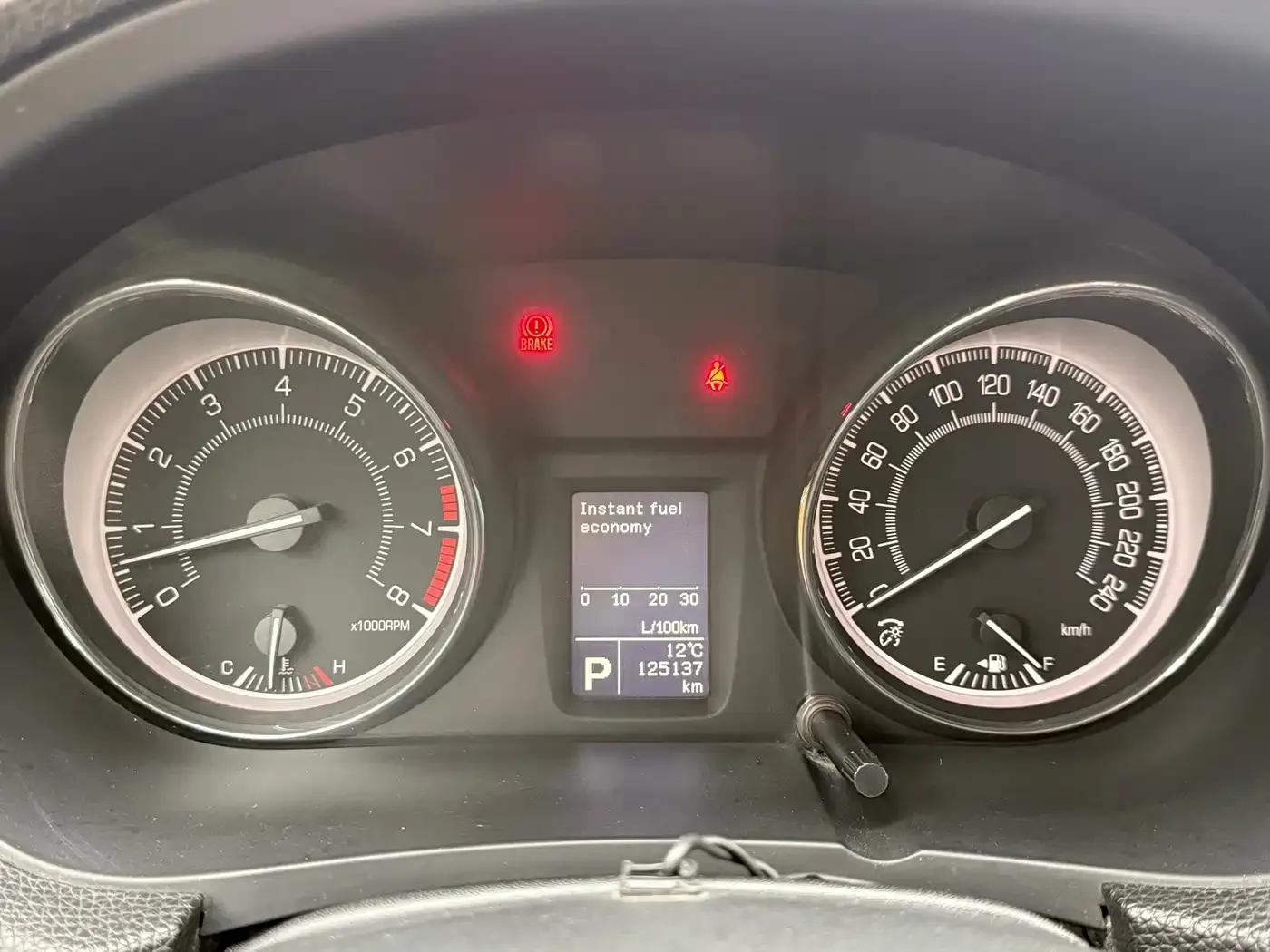 2010 Kizashi 2.4L AWD Sport Navigation Edition — миниатюра 17