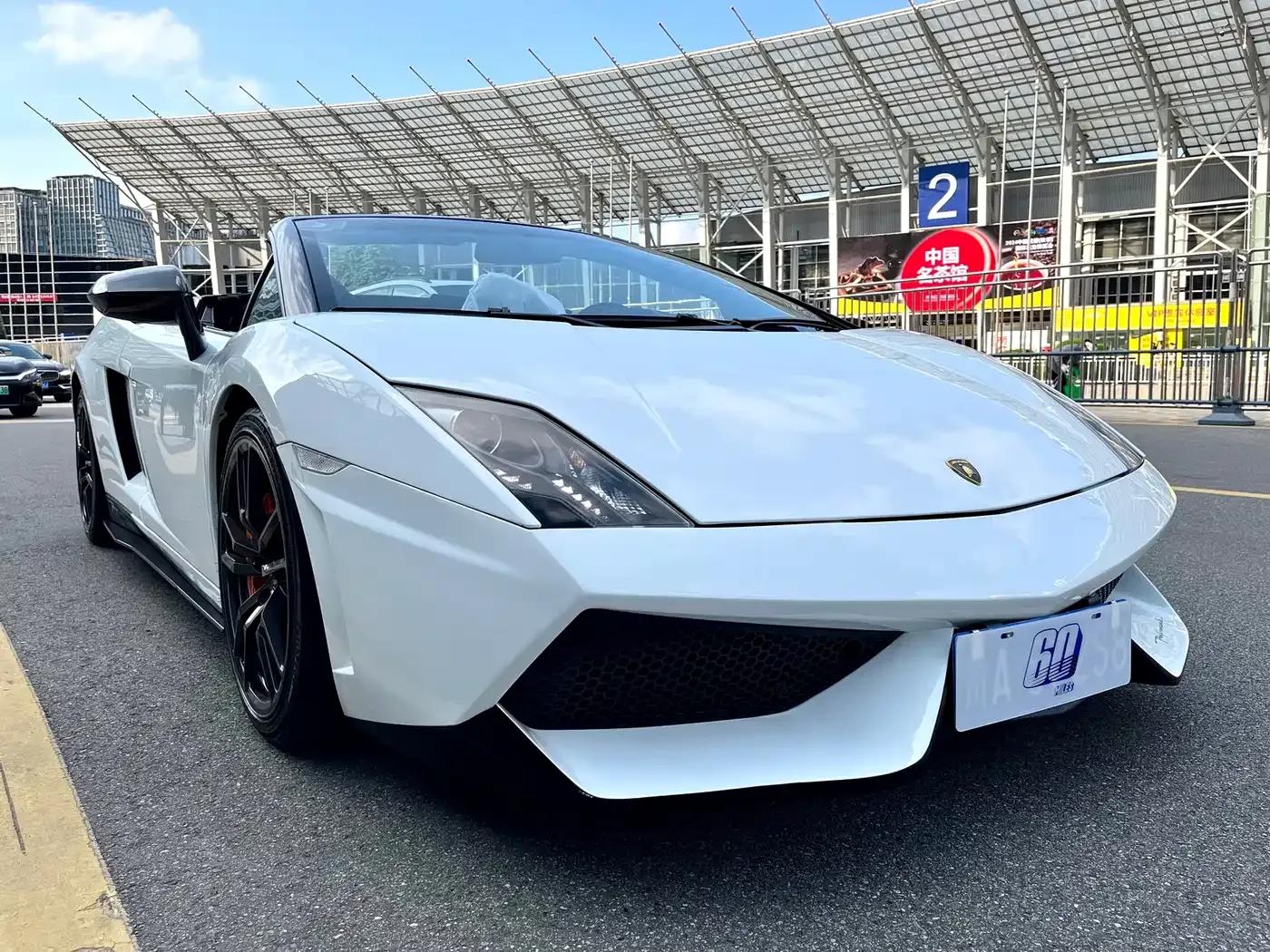Gallardo 2011 LP 570-4 Spyder Performante — миниатюра 17