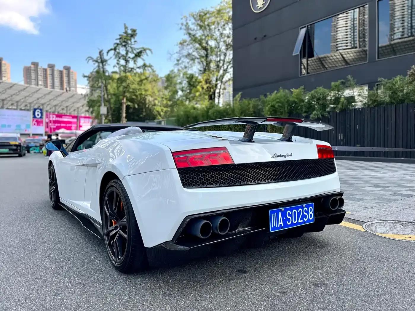 Gallardo 2011 LP 570-4 Spyder Performante — миниатюра 20
