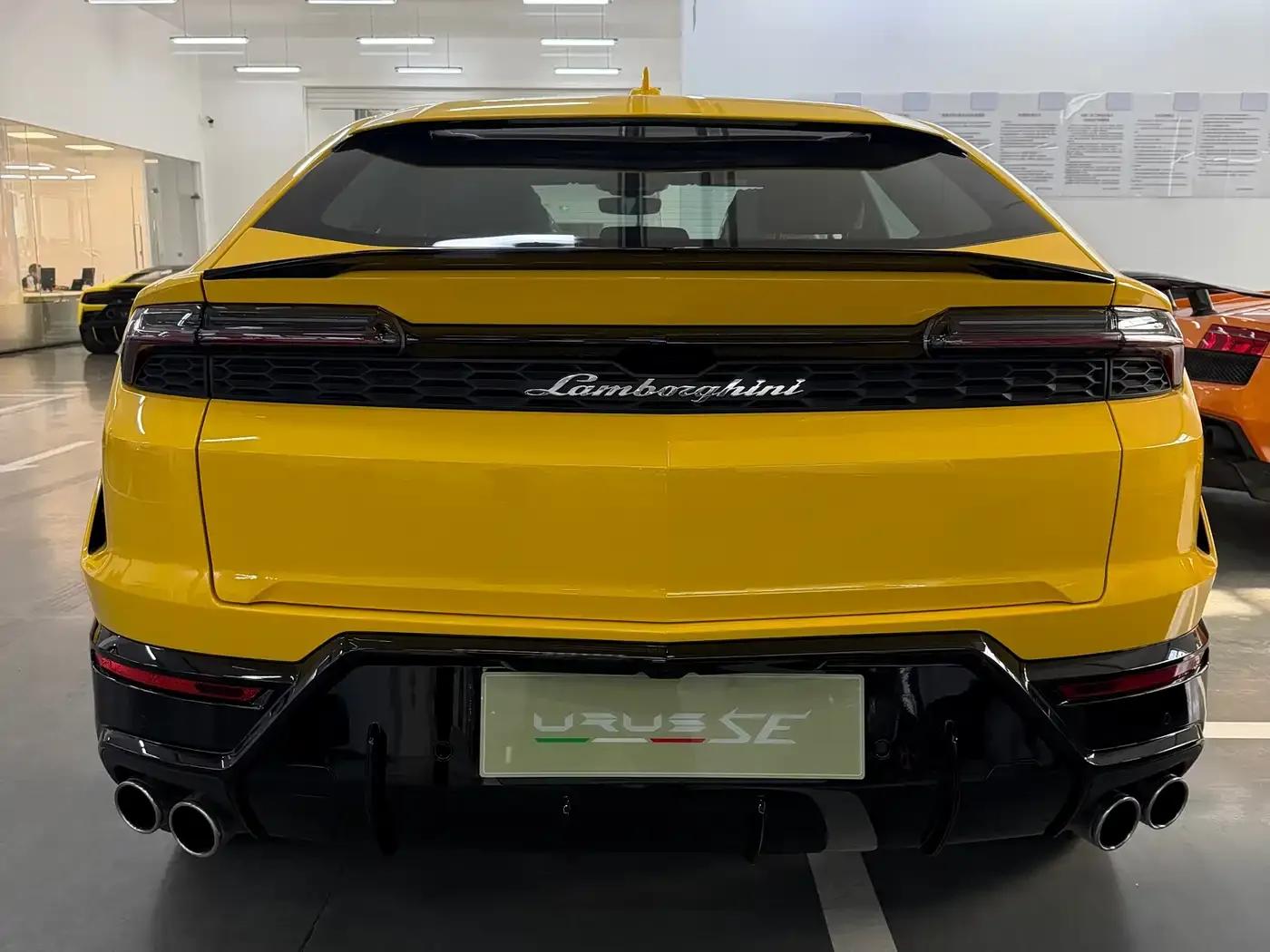 2025 Urus SE 4.0T Standard Edition — миниатюра 5