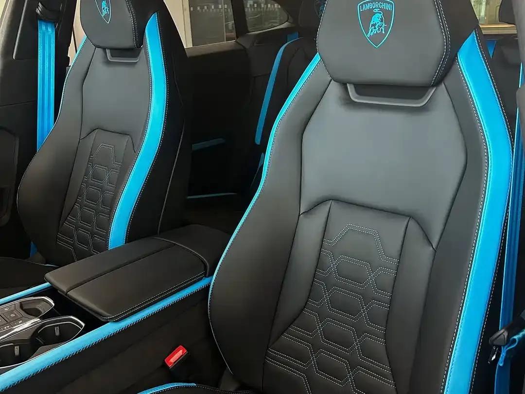 2025 Urus SE 4.0T Standard Edition — миниатюра 5