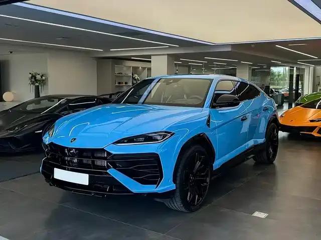 2025 Urus SE 4.0T Standard Edition