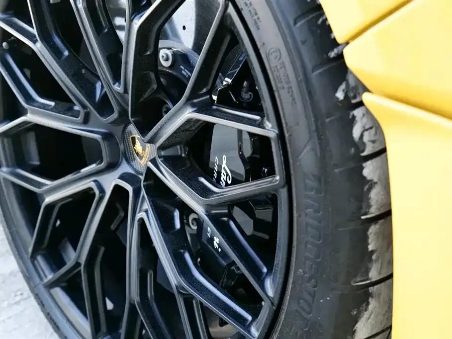 Revuelto 2023 6.5L PHEV Standard Edition — миниатюра 16