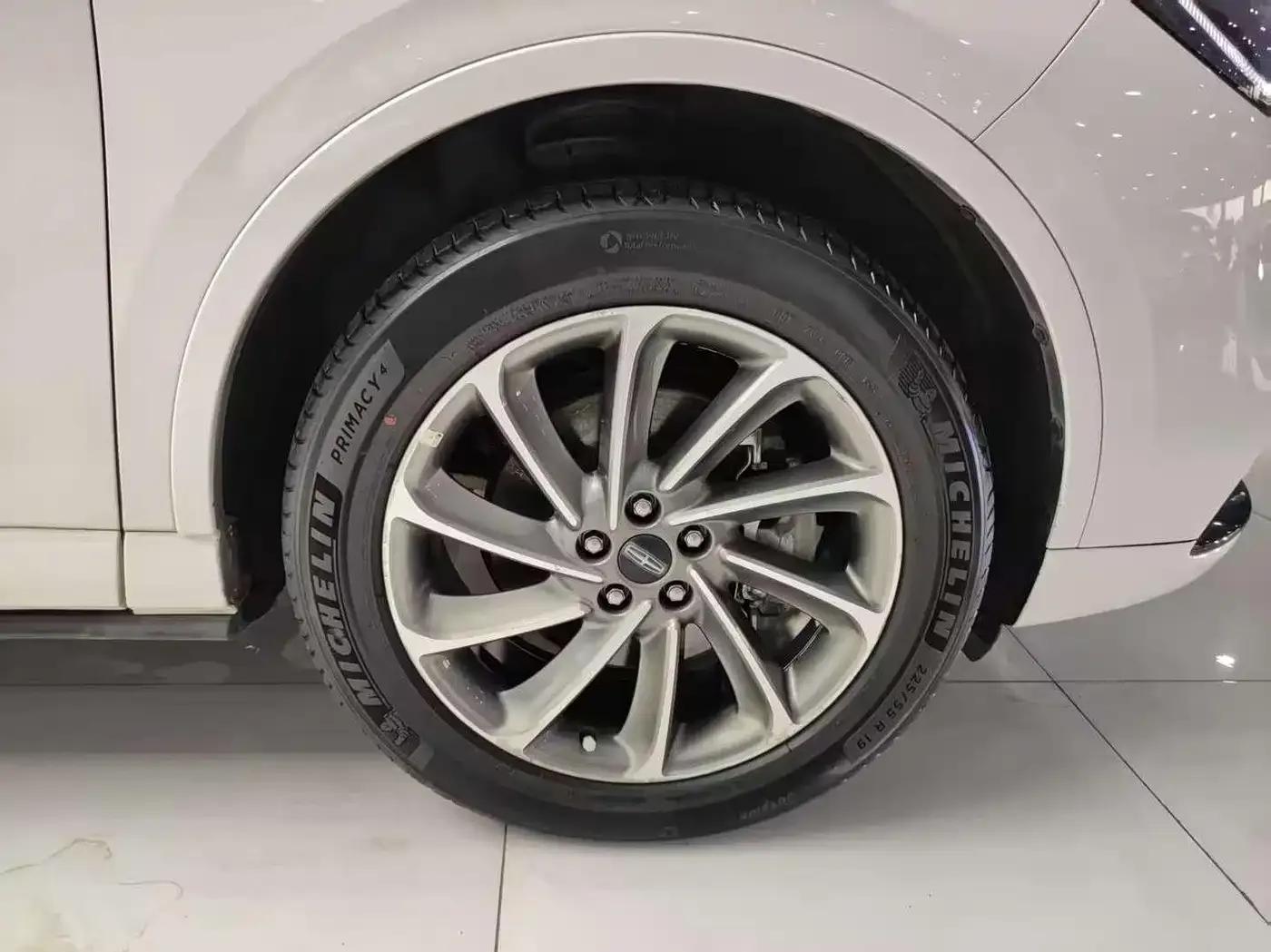 Adventurer New Energy 2021 PHEV 4WD e-Enjoy Edition — миниатюра 24