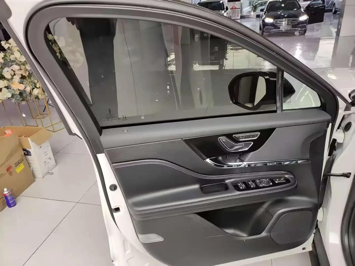 Adventurer New Energy 2021 PHEV 4WD e-Enjoy Edition — миниатюра 29