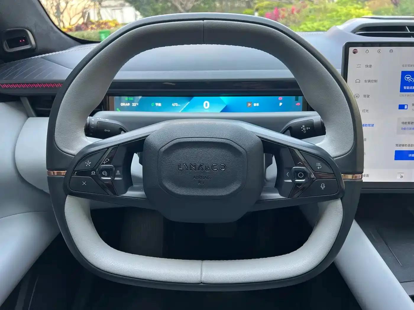 Lynk & Co Z10 2025 Model 95kWh 702km AWD Halo — миниатюра 15