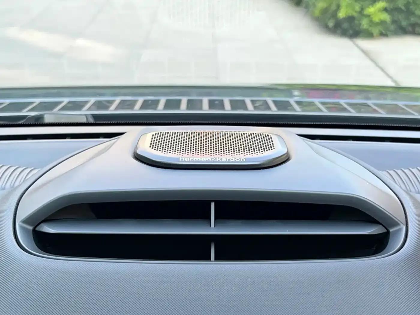 Lynk & Co Z10 2025 Model 95kWh 702km AWD Halo — миниатюра 17