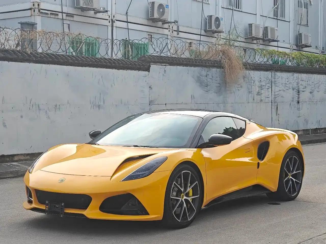 2022 EMIRA 3.5T V6 Manual First Edition — миниатюра 1